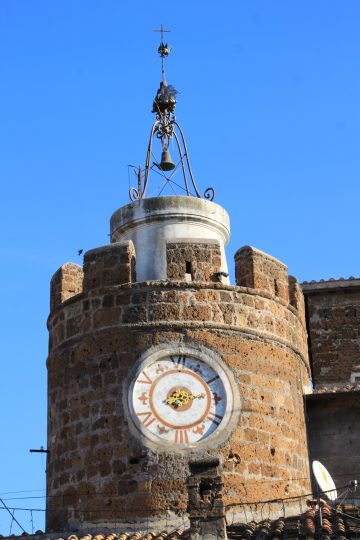 Ok alla mozione per il ripristino dell’orologio a 6 ore