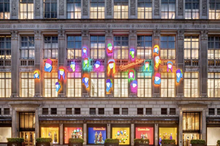 Roma e New York unite in nome        di Christian Dior